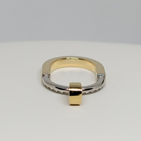 18K Two-Tone Japan Gold Oval Pendant - Picture 8 of 13